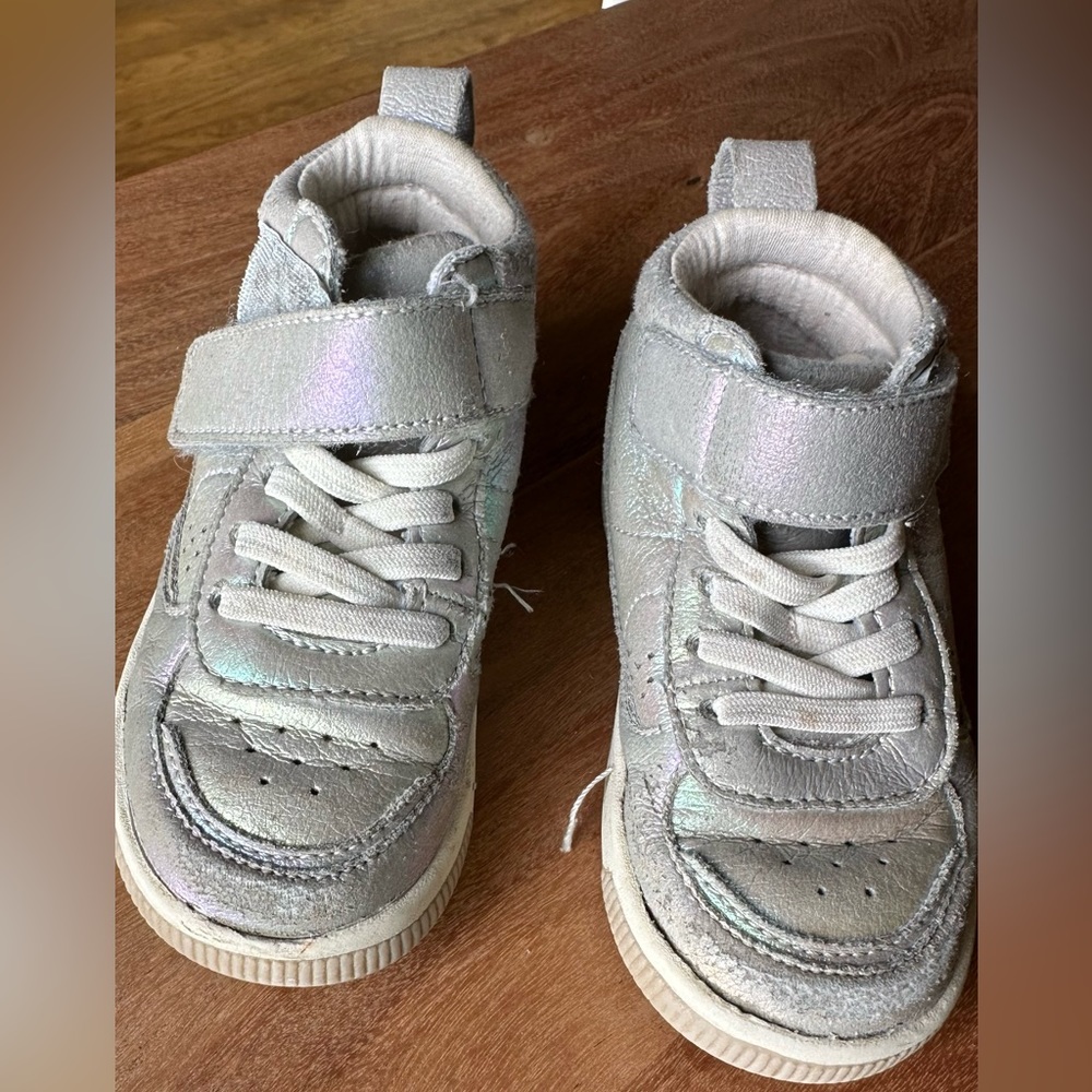 Zara Iridescent Toddler Hi Top Sneakers size 6.5